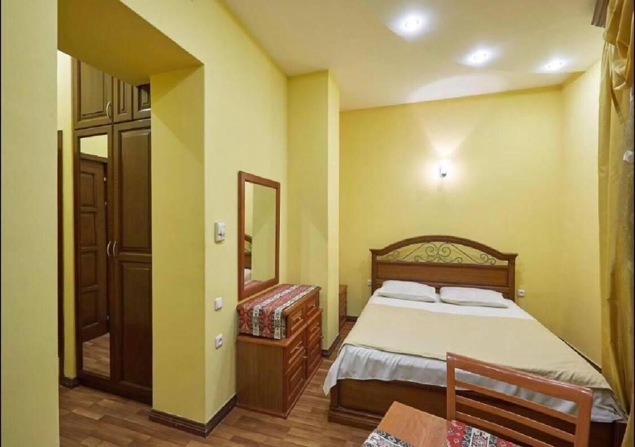 New Bella Hotel Erivan Exterior foto