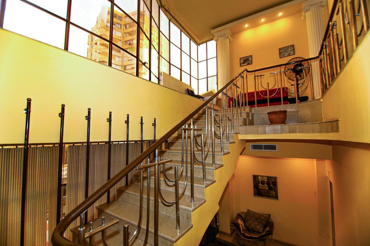 New Bella Hotel Erivan Exterior foto