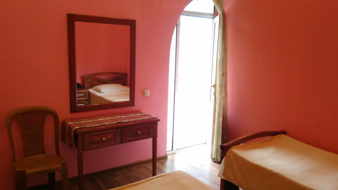 New Bella Hotel Erivan Exterior foto